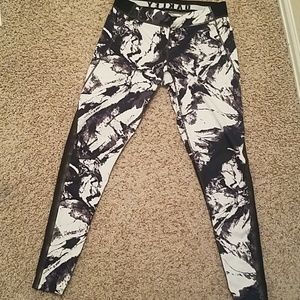Oakley mesh legging workout pants